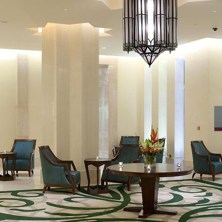 คราวน์ พลาซา ดุกม์ Hotel ดักม์ ภายนอก รูปภาพ
