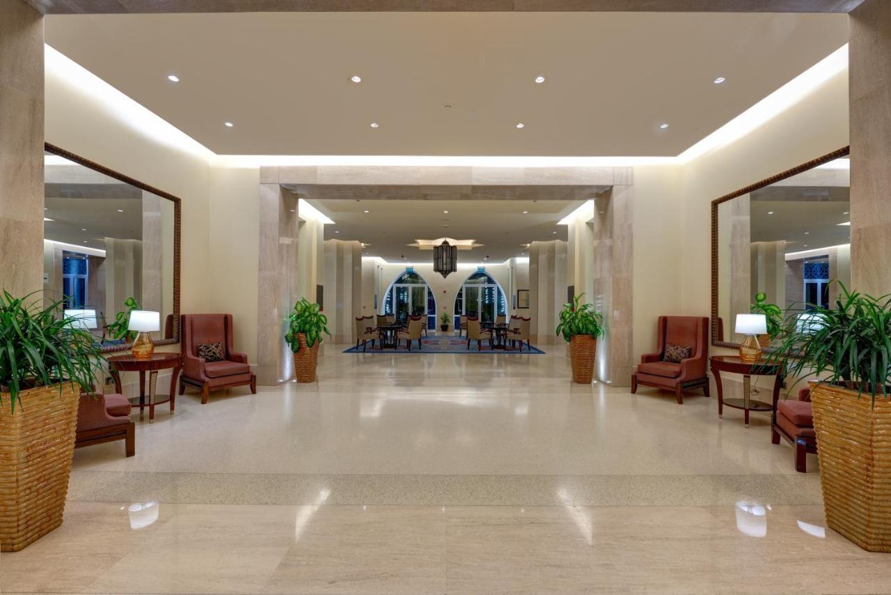 คราวน์ พลาซา ดุกม์ Hotel ดักม์ ภายนอก รูปภาพ