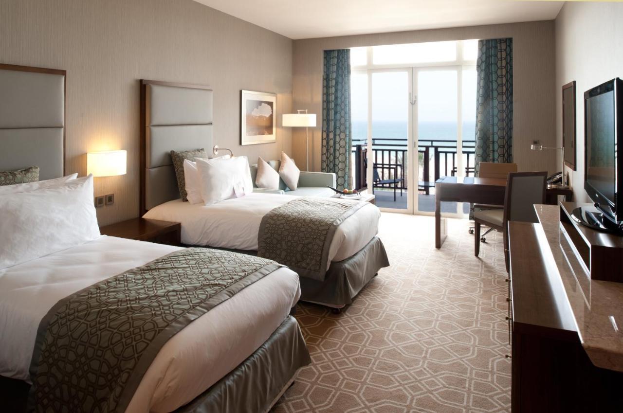 คราวน์ พลาซา ดุกม์ Hotel ดักม์ ภายนอก รูปภาพ