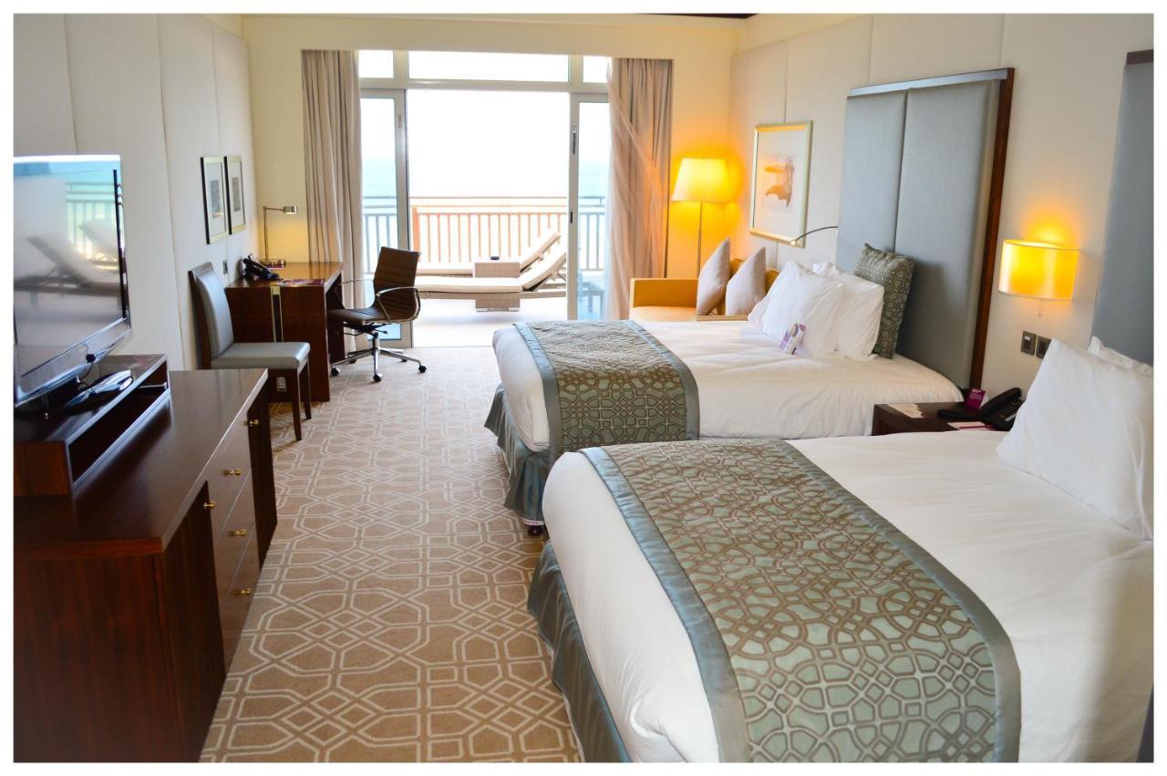 คราวน์ พลาซา ดุกม์ Hotel ดักม์ ภายนอก รูปภาพ