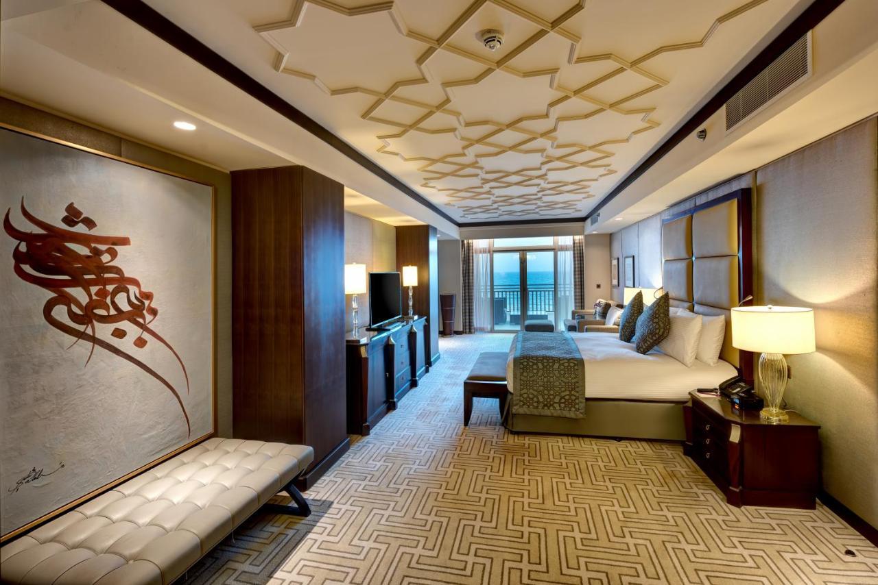 คราวน์ พลาซา ดุกม์ Hotel ดักม์ ภายนอก รูปภาพ