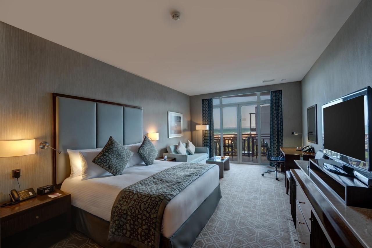 คราวน์ พลาซา ดุกม์ Hotel ดักม์ ภายนอก รูปภาพ