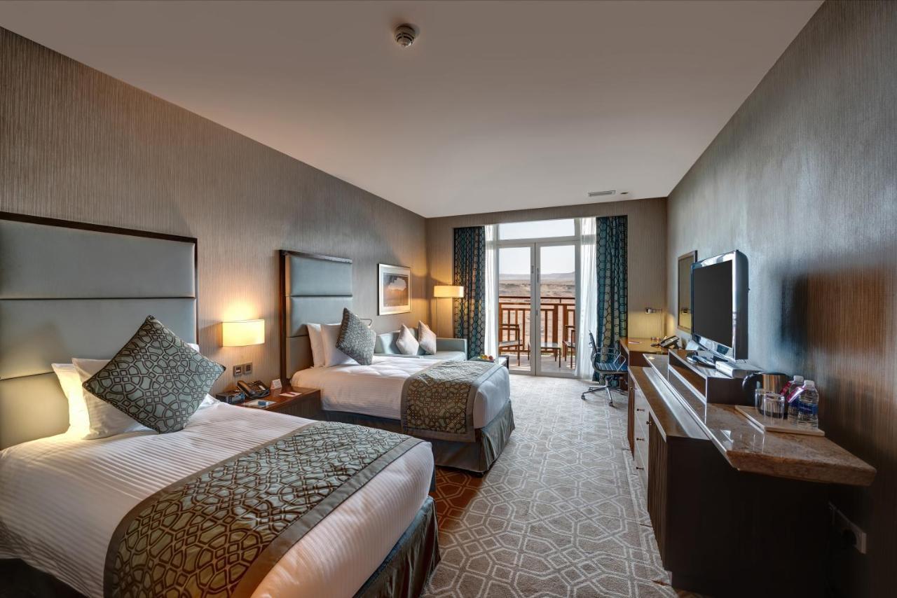 คราวน์ พลาซา ดุกม์ Hotel ดักม์ ภายนอก รูปภาพ