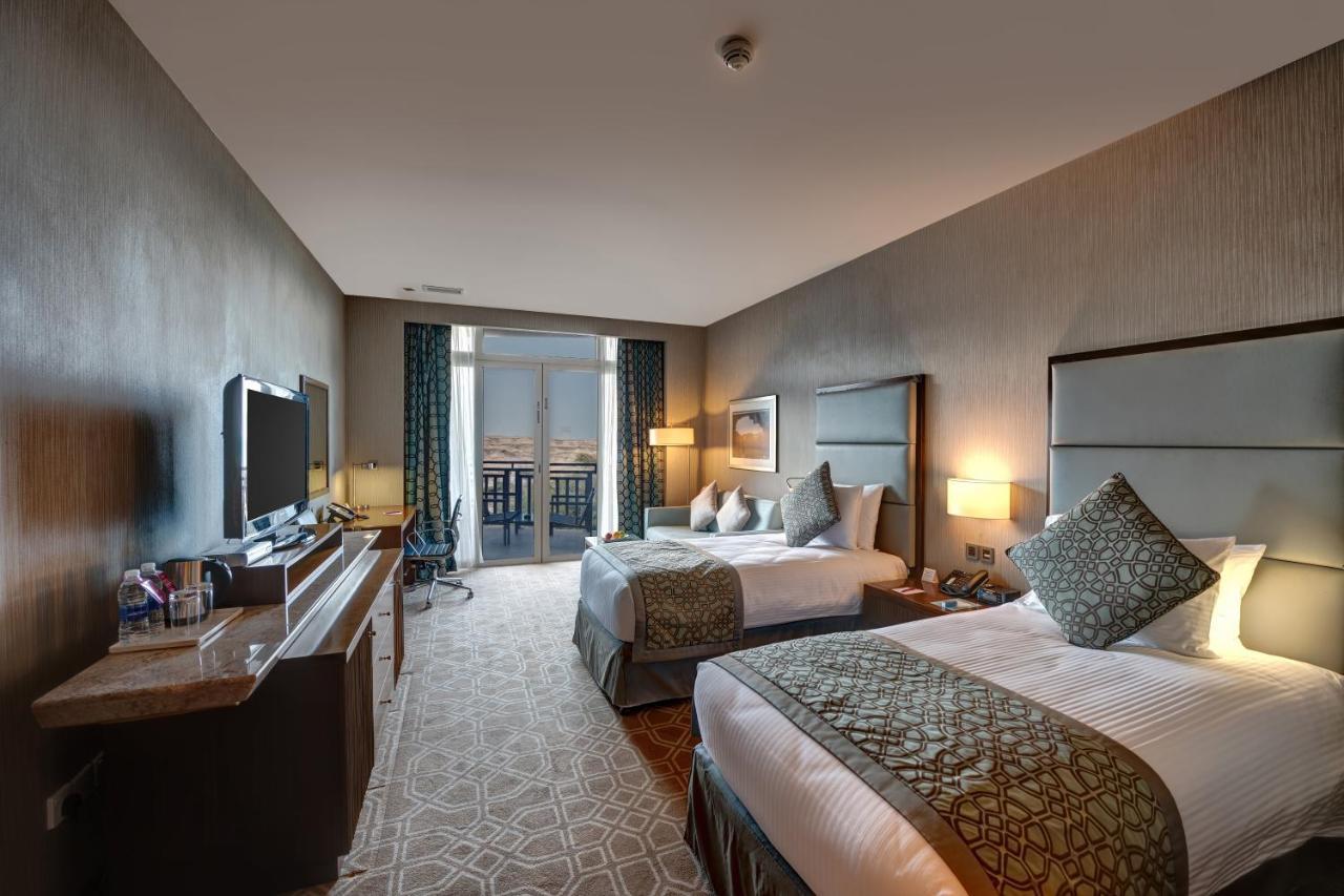 คราวน์ พลาซา ดุกม์ Hotel ดักม์ ภายนอก รูปภาพ