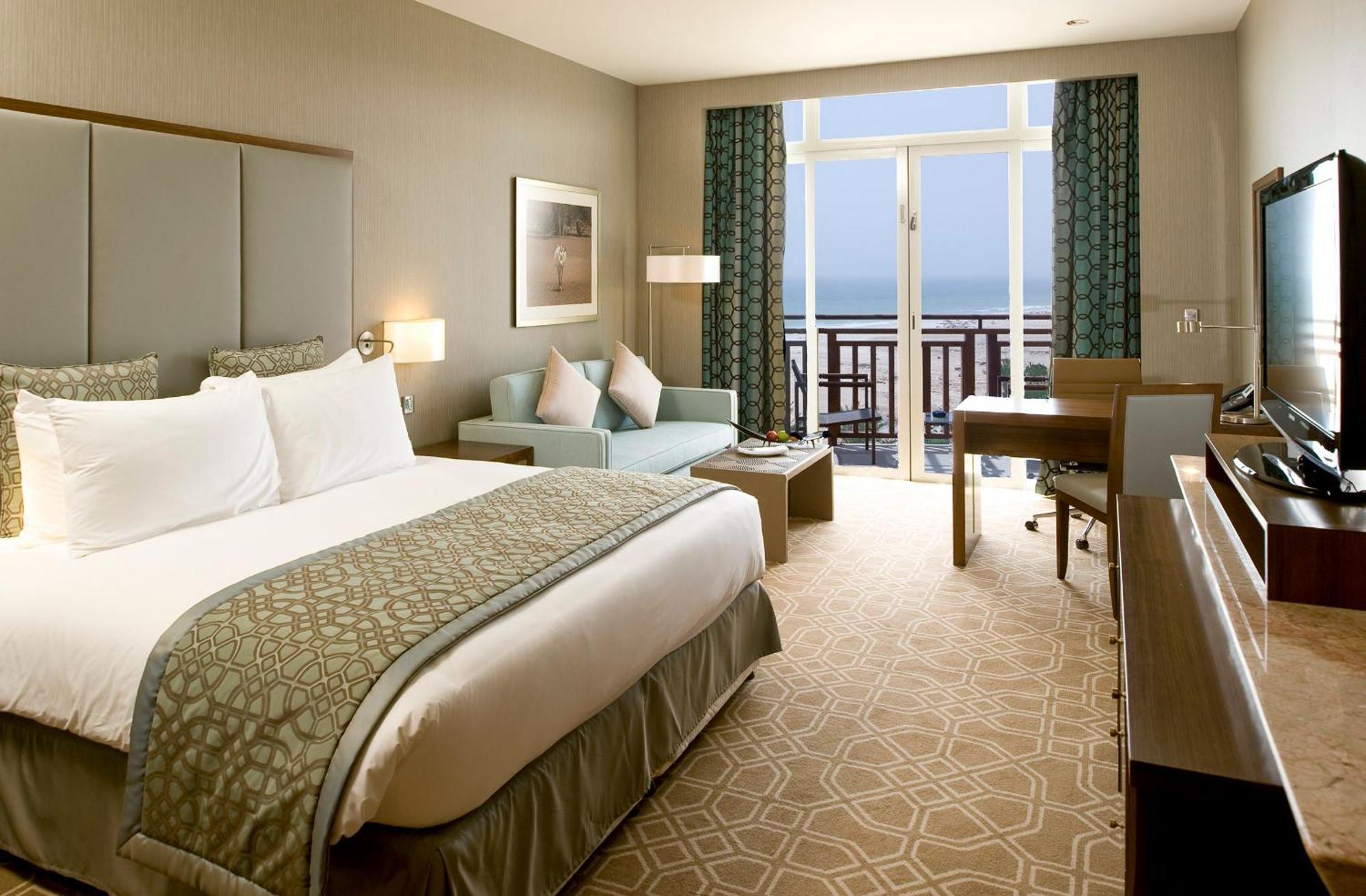 คราวน์ พลาซา ดุกม์ Hotel ดักม์ ภายนอก รูปภาพ