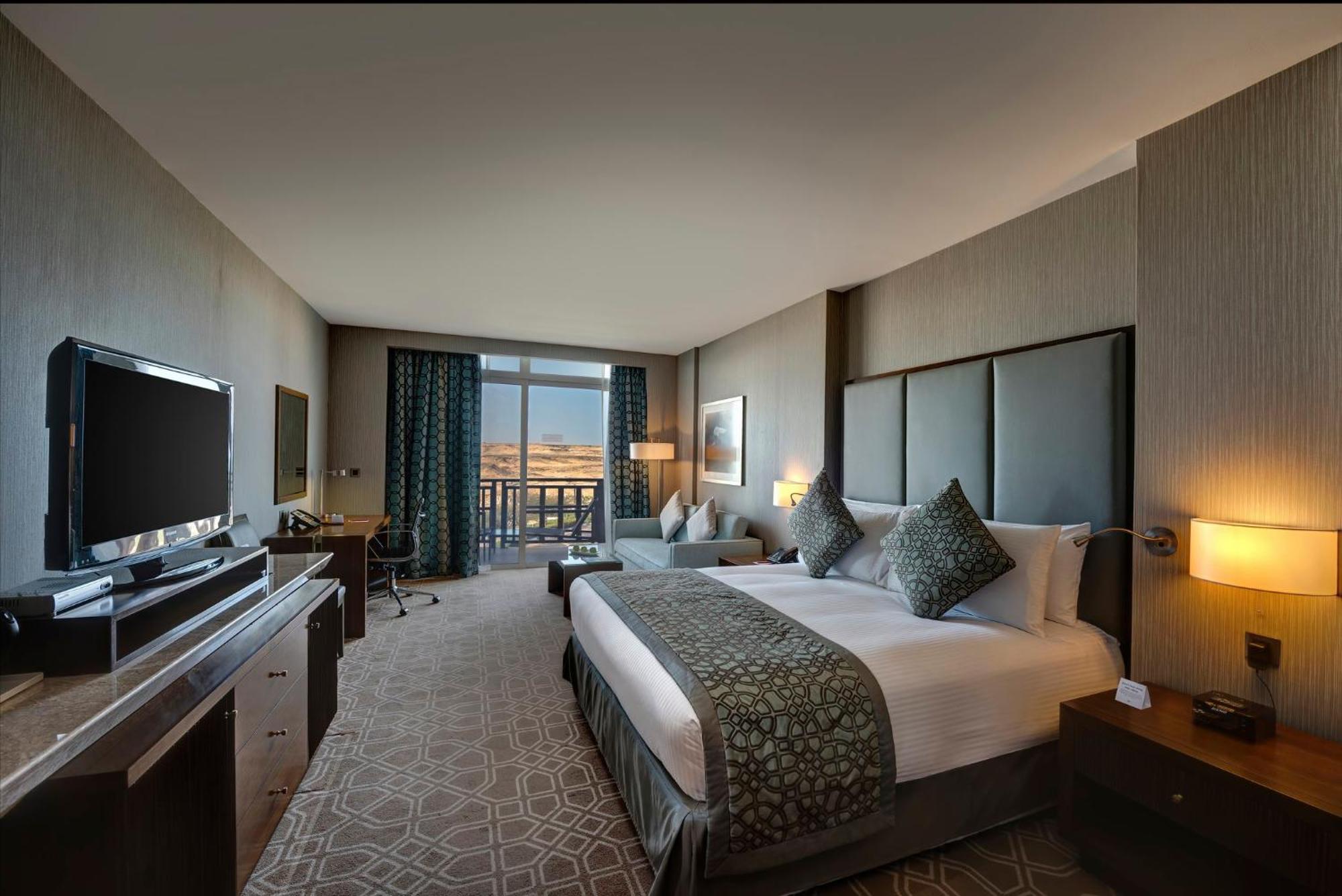 คราวน์ พลาซา ดุกม์ Hotel ดักม์ ภายนอก รูปภาพ
